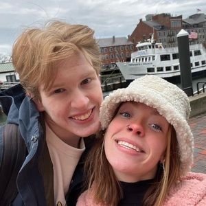 Meet your Posher, Hailey